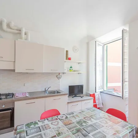 096 - Casa Al Borgo Cavi Di Lavagna, 150 Metri Dal Mare