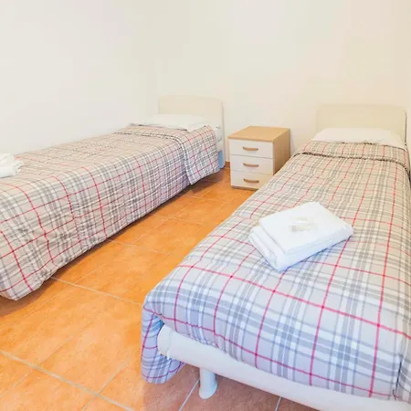 096 - Casa Al Borgo Cavi Di Lavagna, 150 Metri Dal Mare * Lavagna