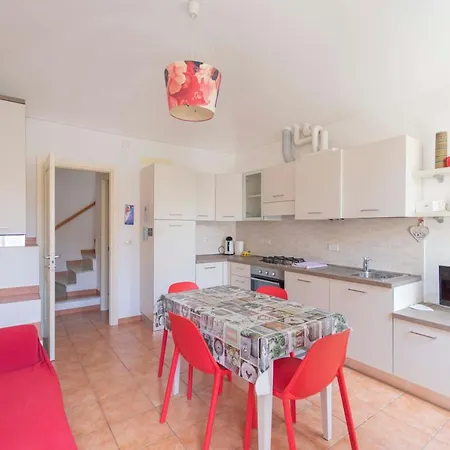 Apartment 096 - Casa Al Borgo Cavi Di Lavagna, 150 Metri Dal Mare Lavagna