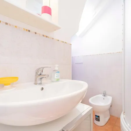 096 - Casa Al Borgo Cavi Di Lavagna, 150 Metri Dal Mare Apartment Lavagna